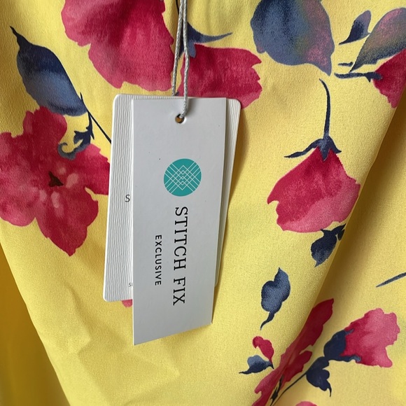 Yellow strappy top. - Picture 4 of 4